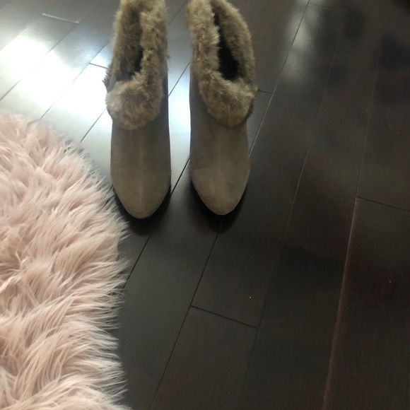 Faux fur boots - Picture 3 of 5